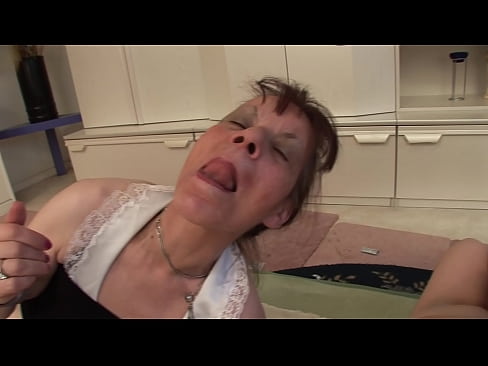 ❤️ Twee oma's en een opa hebben een triootje ☑ Super porn at nl.hentaiser.ru